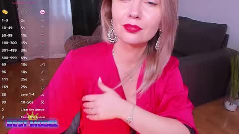 SweetBrendy online show from November 20, 2025, 11:32 am