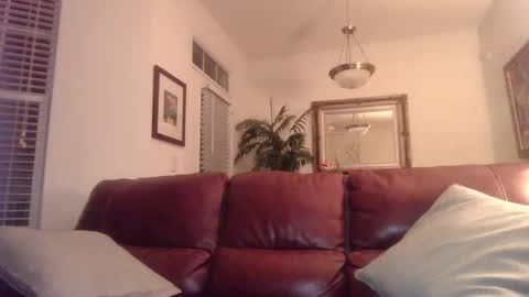 hotblondemilf1962 online show from January 18, 2025, 10:17 am