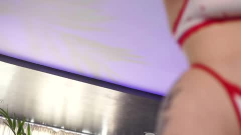 Anais online show from April 14, 2026, 8:53 am