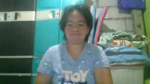 hotchicks4uxx online show from February 4, 2026, 12:16 am