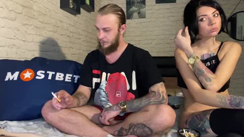 YounHotCouple online show from December 17, 2024, 11:06 am