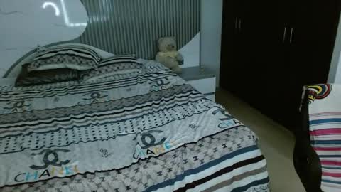 hotcouplexx11 online show from March 5, 2026, 1:56 am