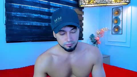 Hussain   aaron and Ekko online show from December 5, 2025, 1:20 pm