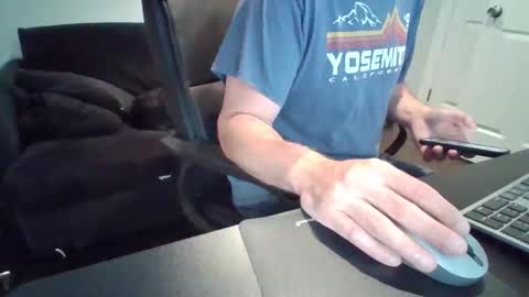 hotdog1124 online show from October 20, 2025, 12:16 pm