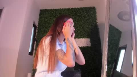hotfallingdevil online show from July 21, 2026, 3:53 am