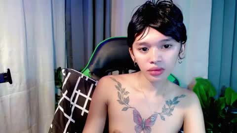 hotgirlronaxx online show from December 16, 2025, 4:50 am