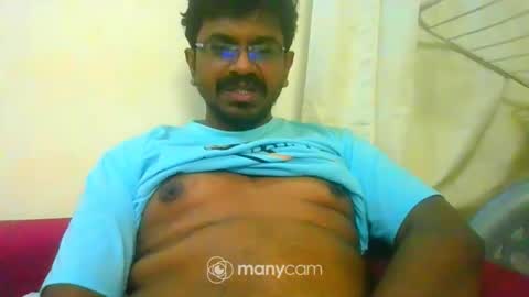 hotgluteus4321 online show from March 9, 2026, 3:05 pm