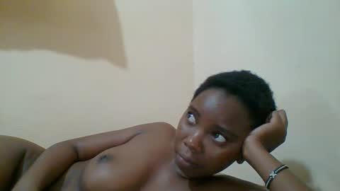 Queen online show from February 14, 2025, 7:44 pm