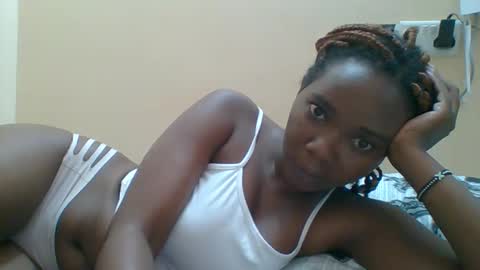 Queen online show from November 5, 2025, 7:08 am