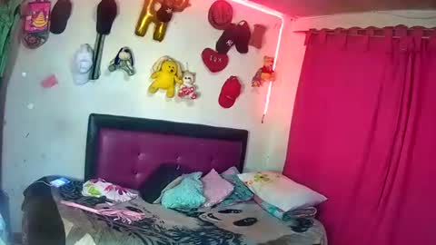 Snapshot of hotgui84 chatting on February 27, 2026, 2:33 am hotgui84 online show from February 27, 2026, 2:33 am