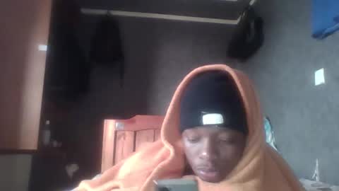 hotguyy001 online show from February 16, 2025, 4:53 am