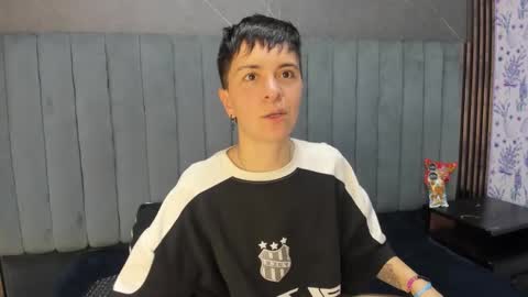 hannah online show from December 23, 2025, 2:09 am