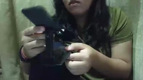 hotiemorenagurl18 online show from November 30, 2025, 7:23 am