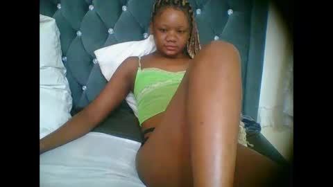 LOYCE online show from January 6, 2026, 10:45 pm