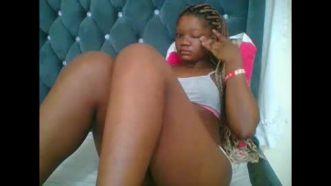 LOYCE online show from January 11, 2026, 5:12 am