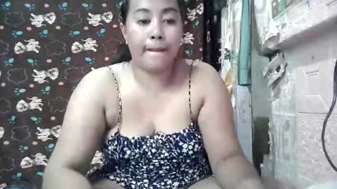Hotlea20 online show from May 19, 2026, 3:24 am