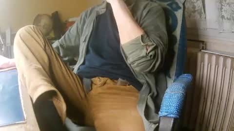 hotleopold online show from December 13, 2025, 10:26 pm