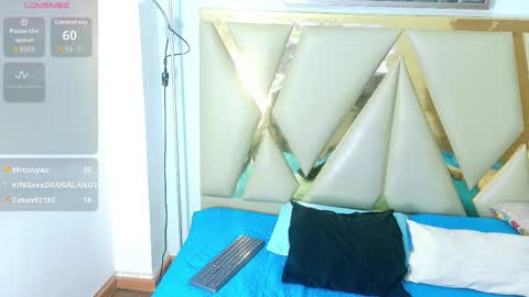 Snapshot of hotlittlechill chatting on October 27, 2025, 7:51 pm hotlittlechill online show from October 27, 2025, 7:51 pm