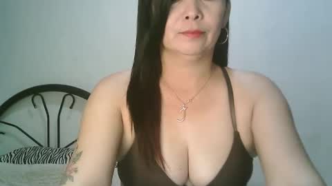 hotmamajen4u online show from February 6, 2026, 5:12 am