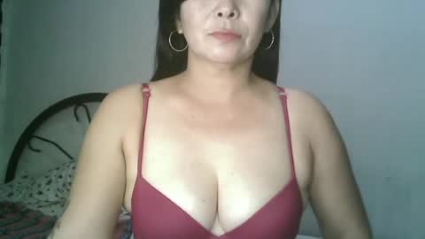 Snapshot of hotmamajen4u chatting on July 2, 2026, 12:21 am hotmamajen4u online show from July 2, 2026, 12:21 am