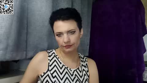 hotmamaqueen234 online show from April 24, 2026, 8:55 pm
