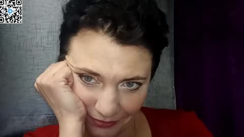 hotmamaqueen234 online show from April 28, 2026, 7:30 pm
