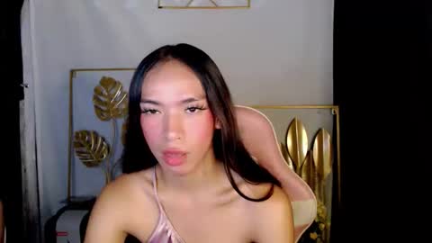 HI its me youre lovely MICHAELA  online show from April 24, 2026, 7:00 am