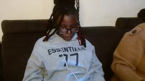 Rose online show from November 16, 2025, 5:40 pm