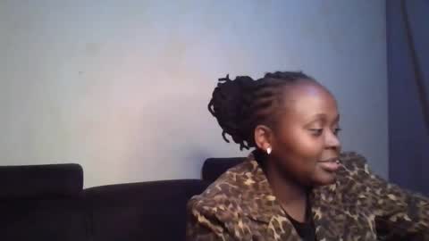 Rose online show from November 28, 2025, 4:42 pm