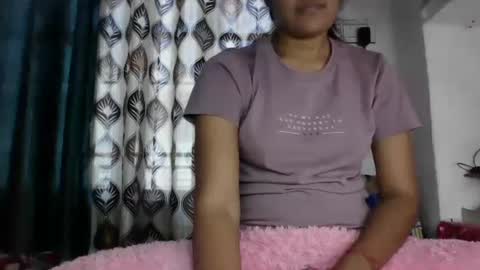 lola online show from February 15, 2025, 7:06 am