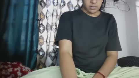 Snapshot of hotnsweetindian chatting on January 14, 2026, 7:14 am lola online show from January 14, 2026, 7:14 am