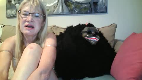 hotpepperose online show from October 2, 2025, 12:50 am