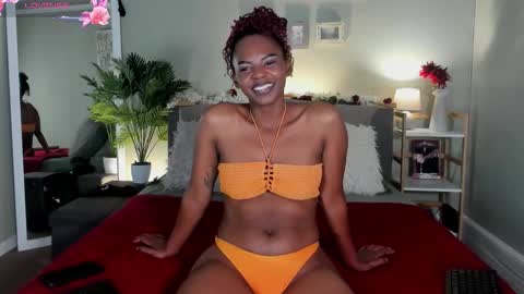 Hot Stella online show from October 9, 2025, 8:34 am