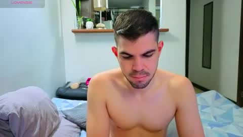 Snapshot of hotstud_999 chatting on August 5, 2026, 6:16 am Andres online show from August 5, 2026, 6:16 am