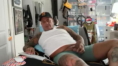 hotstuff775616 online show from October 31, 2025, 1:28 am