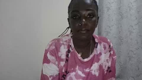 Amalia online show from November 9, 2025, 8:18 pm