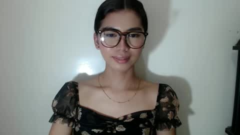 Snapshot of hottestdella69 chatting on October 18, 2025, 9:32 am hottestdella69 online show from October 18, 2025, 9:32 am