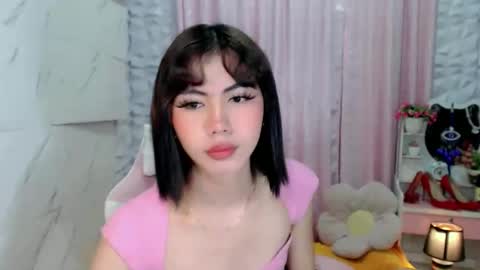 Snapshot of hottestdella69 chatting on November 24, 2025, 3:34 pm hottestdella69 online show from November 24, 2025, 3:34 pm