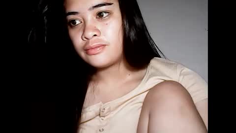 Snapshot of hottie_asianbabe chatting on May 8, 2026, 11:21 pm Leen online show from May 8, 2026, 11:21 pm