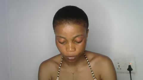 hottie baddie14 online show from April 19, 2026, 12:00 am