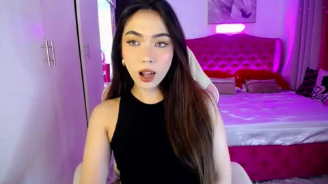 LEXIE- dont forget to give me thumbs up online show from February 25, 2025, 5:08 am