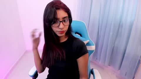 Veronica independent model online show from February 7, 2025, 2:47 pm