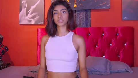 Veronica independent model online show from April 16, 2026, 9:39 pm