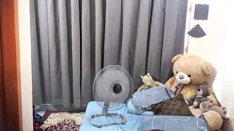 HottieChloe online show from April 11, 2026, 7:45 am