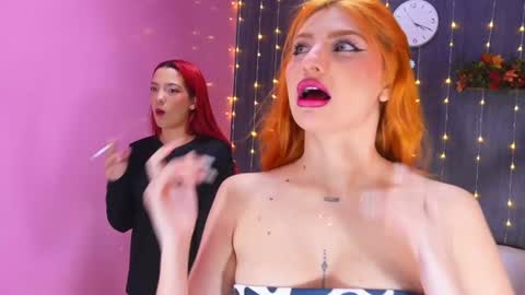 hotties_kittens18 online show from January 22, 2025, 2:59 am