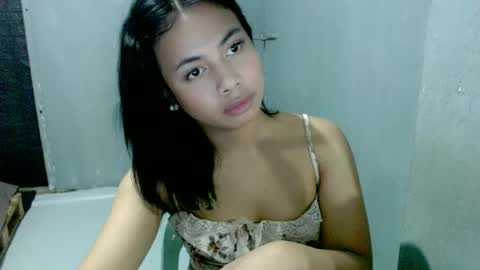 Snapshot of hottiescummerx chatting on June 16, 2026, 9:39 pm N I C A online show from June 16, 2026, 9:39 pm