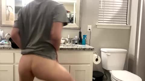 hottiewithabody101 online show from November 3, 2025, 4:41 pm