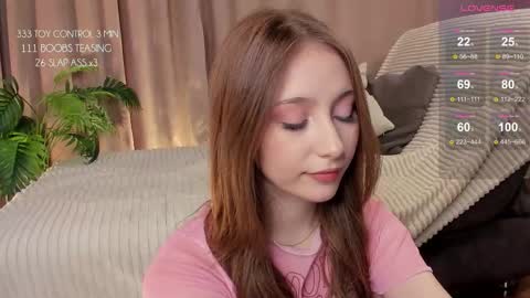 hottpeachh online show from September 12, 2025, 2:39 pm