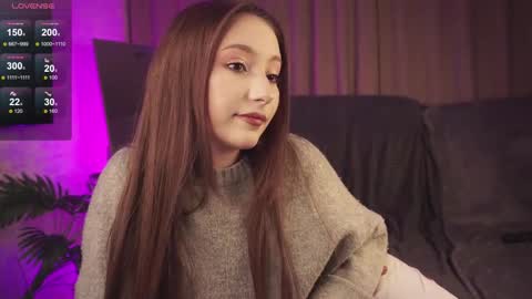 hottpeachh online show from December 3, 2025, 2:59 pm