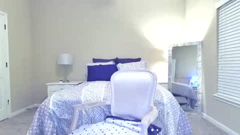 Maggie online show from November 8, 2025, 4:34 am